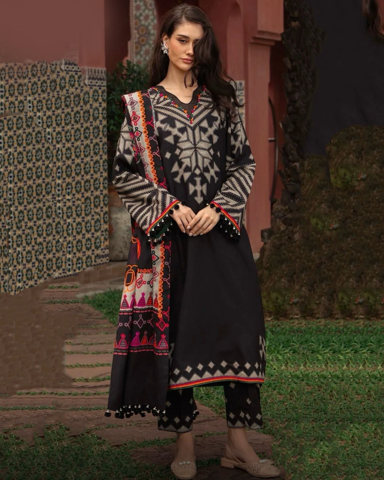 BAROQUE Lawn Printed 3Piece D-004