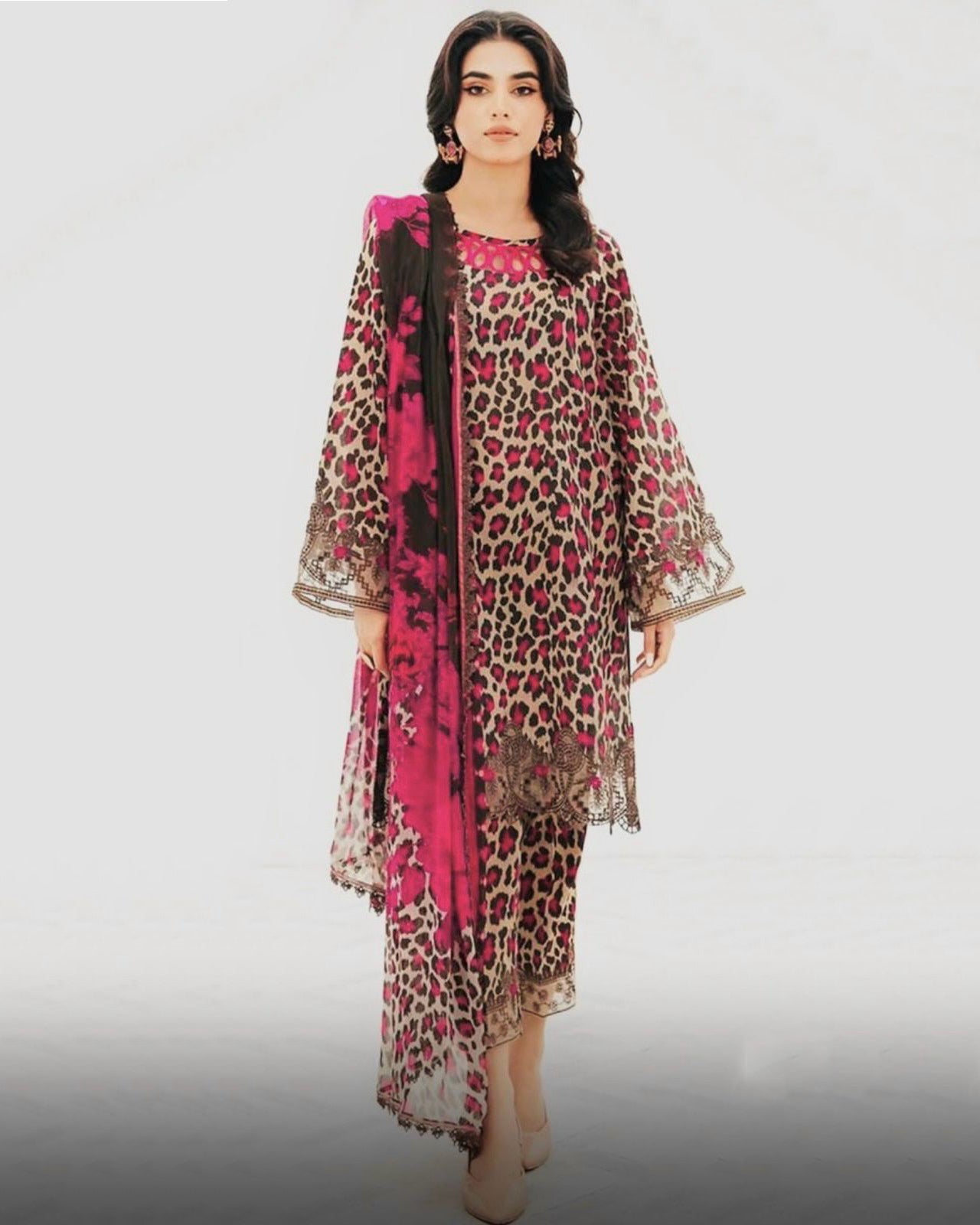 BAROQUE Lawn Printed 3Piece D-006