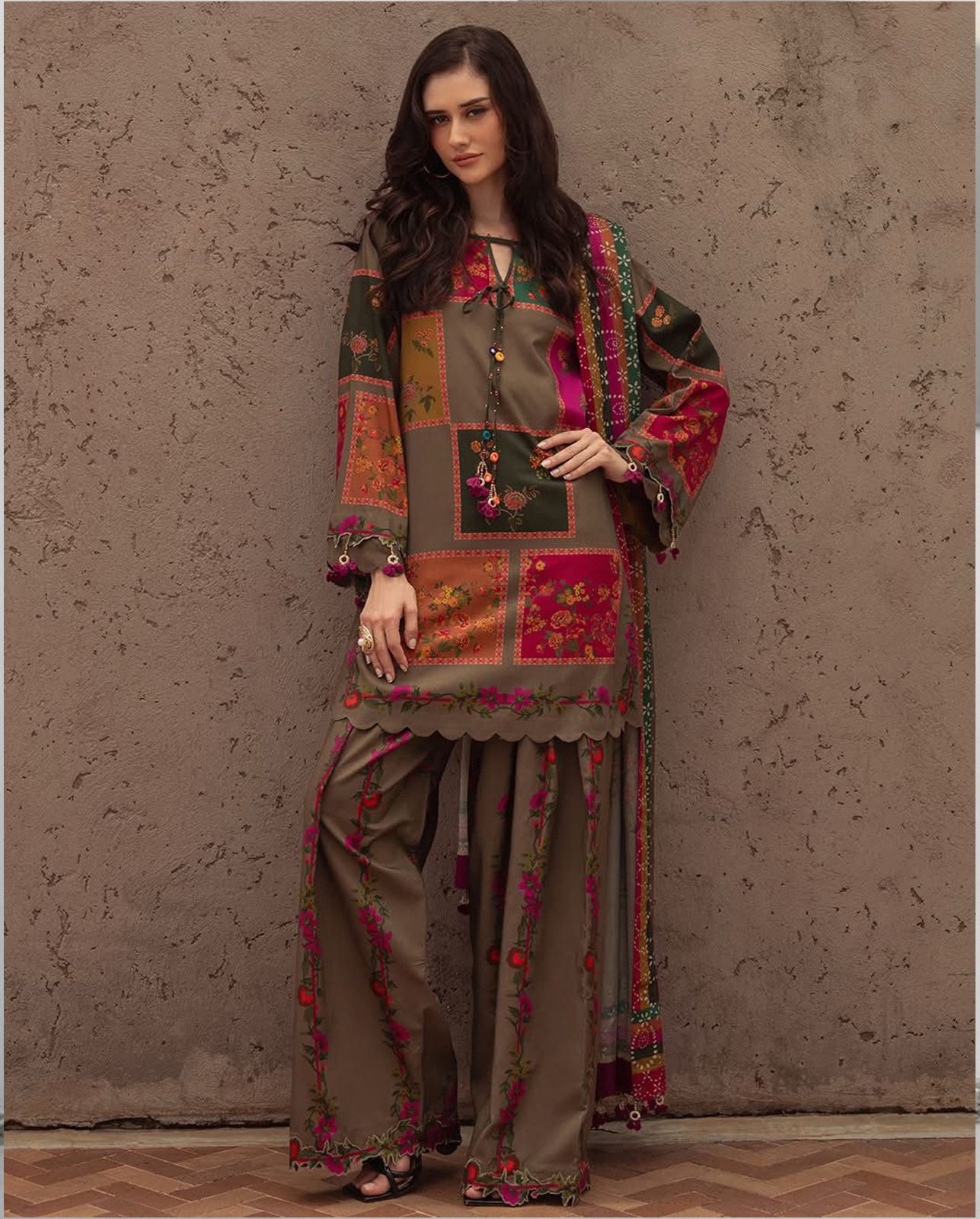 BAROQUE Lawn Printed 3Piece D-002